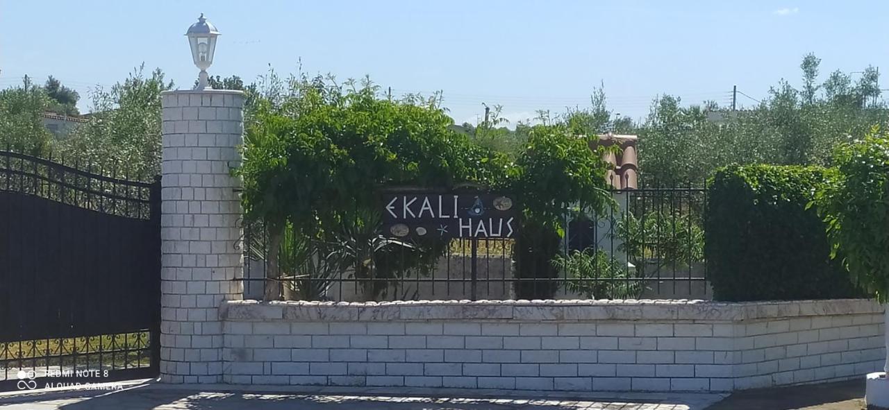 Ekali-Haus Villa Nea Iraklia Bagian luar foto