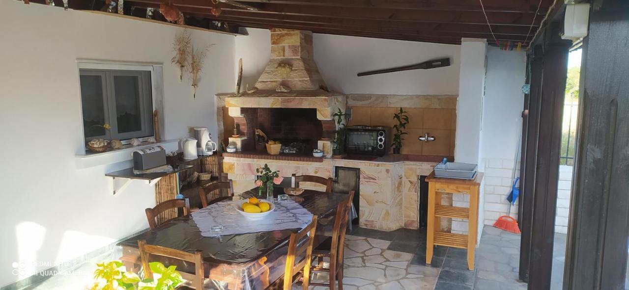 Ekali-Haus Villa Nea Iraklia Bagian luar foto